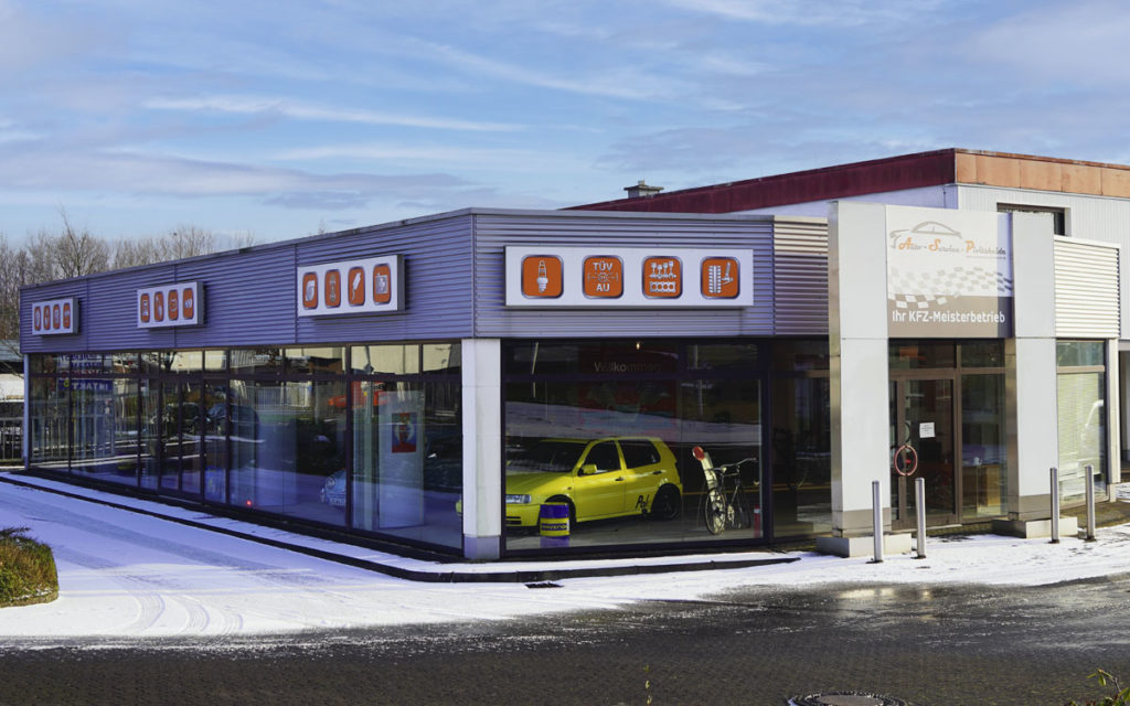 Auto-Service-Pivitsheide Neue Fassadenschilder