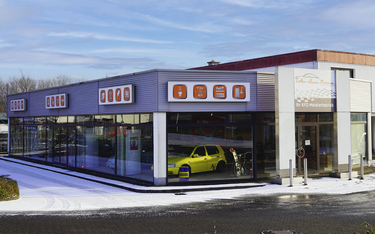 Auto-Service-Pivitsheide Neue Fassadenschilder